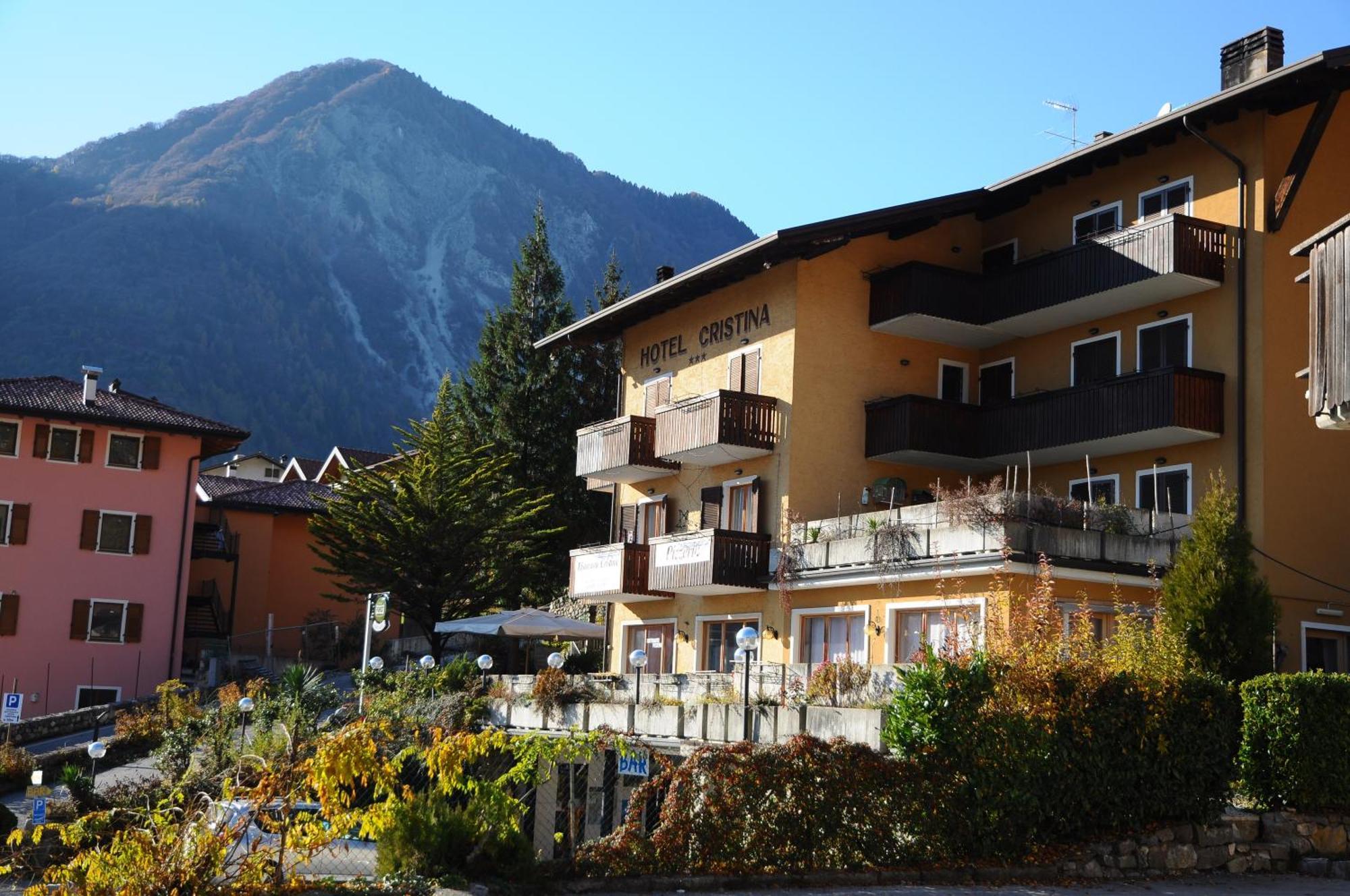 Hotel Cristina Tenno Exterior photo
